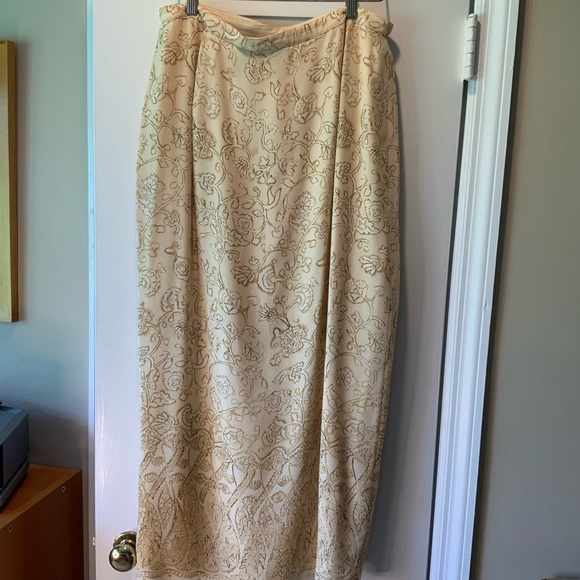 Womens Liz Claiborne Collection crème colored skirt size 14 - Picture 2 of 5